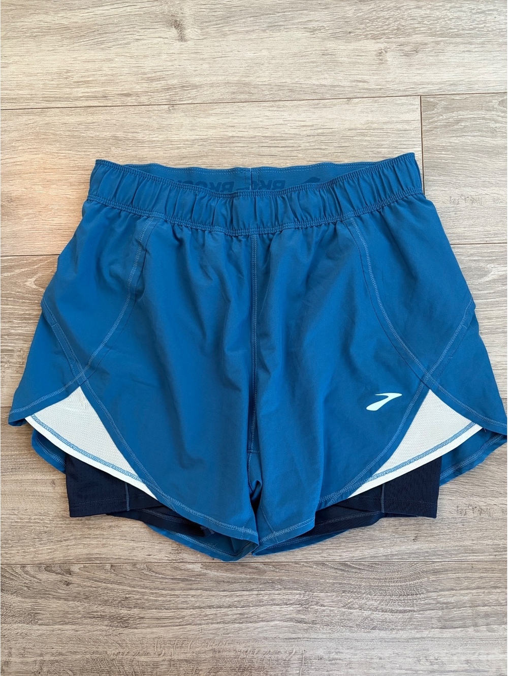 Brooks Chaser 5" 2-in-1 Running Shorts — Blue, Size S